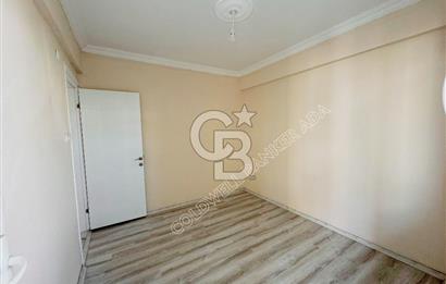 Kuşadası Merkezde Hem Yaşam Hem Gelir İçin İdeal Satılık 6+1 Villa Ve 2+1 Müştemilatı