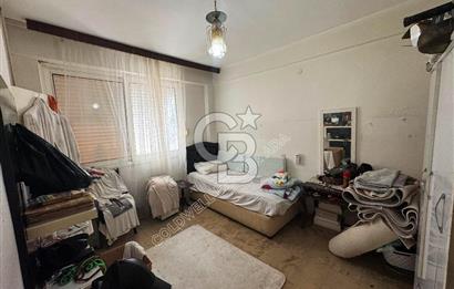 Kuşadasında Konumuyla ÖneÇıkan Satılık Bahçeli Ve Ferah 3+1Daire
