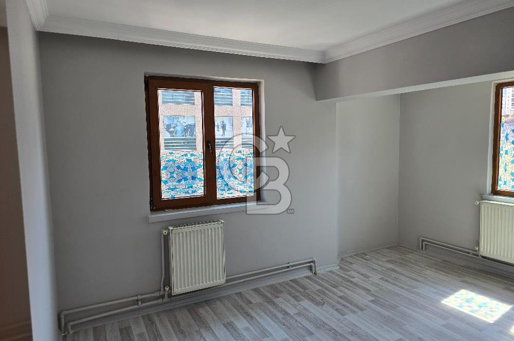 BALGAT'TA, CADDE ÜZERİ, HARİKA LOKASYON, KİRALIK 3+1 OFİS