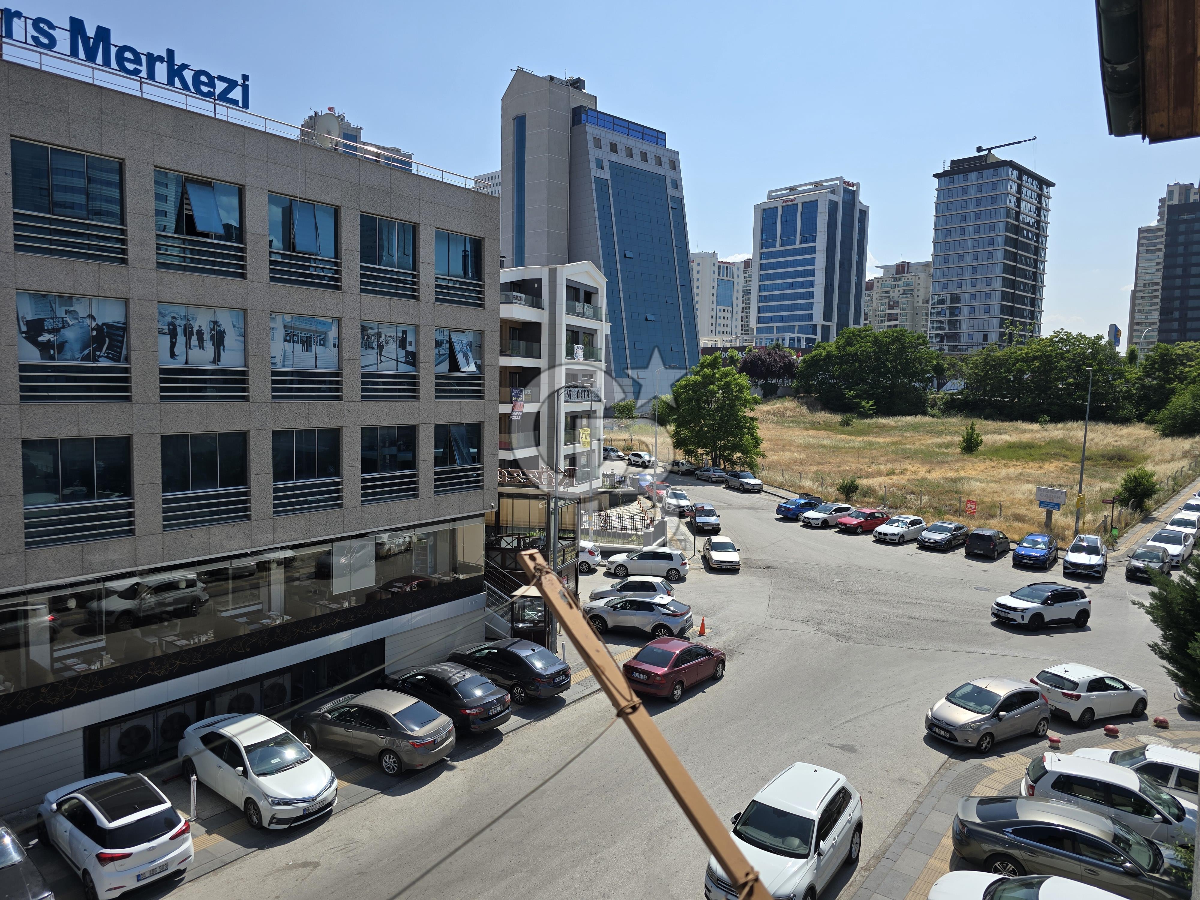 BALGAT'TA, CADDE ÜZERİ, HARİKA LOKASYON, KİRALIK 3+1 OFİS