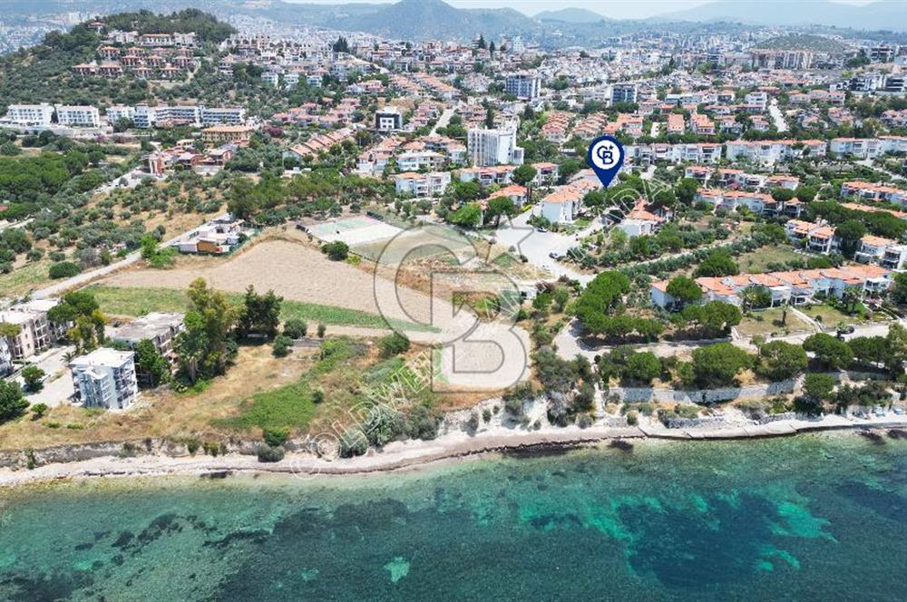 Kuşadasında Konumuyla ÖneÇıkan Satılık Bahçeli Ve Ferah 3+1Daire