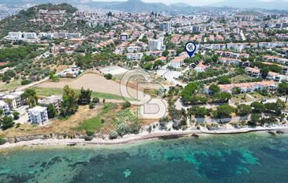 Kuşadasında Konumuyla ÖneÇıkan Satılık Bahçeli Ve Ferah 3+1Daire