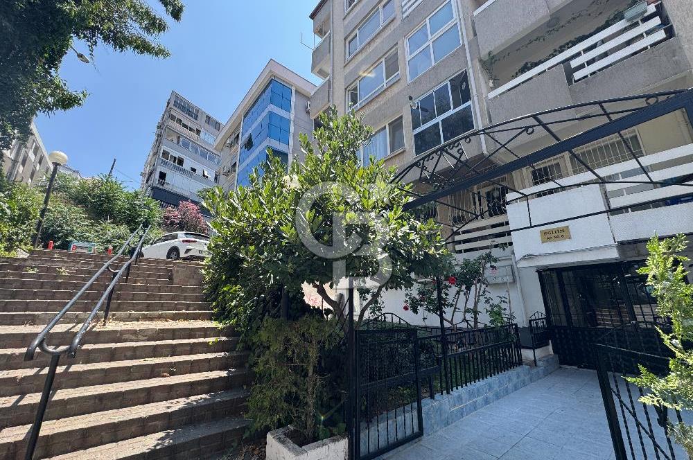 TÜRK KOLEJİ YAKININDA SATILIK 3+1 DENİZ MANZARALI ARA KAT DAİRE