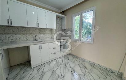 Kuşadası Merkezde Hem Yaşam Hem Gelir İçin İdeal Satılık 6+1 Villa Ve 2+1 Müştemilatı