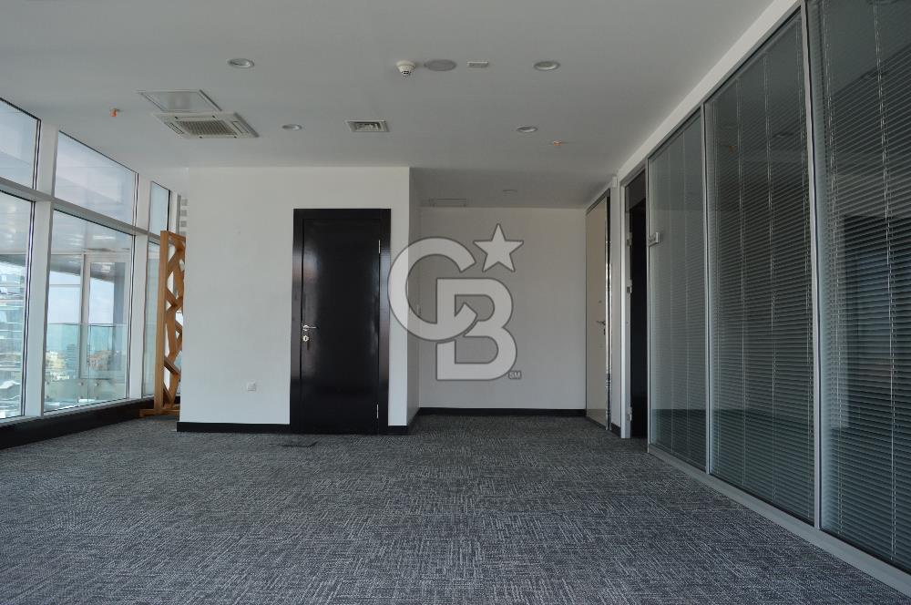 EGE PLAZADA, YAPILI VE BAKIMLI, 1+1, KİRALIK OFİS