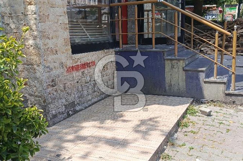 FENERBAHÇE STADININ KARŞISINDA GENİŞ DIŞ ALANLI DÜKKAN 