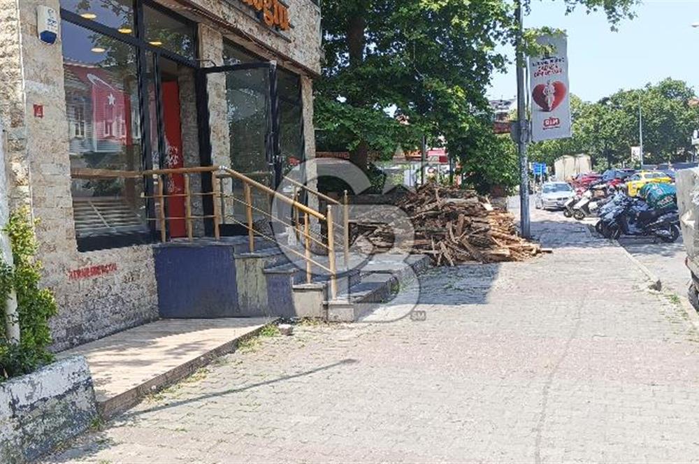 FENERBAHÇE STADININ KARŞISINDA GENİŞ DIŞ ALANLI DÜKKAN 