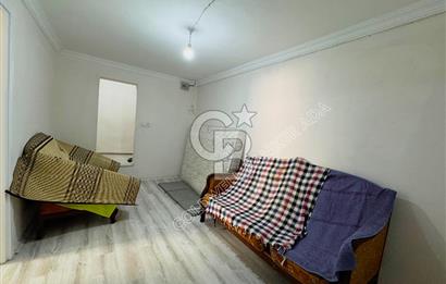 Kuşadası Merkezde Hem Yaşam Hem Gelir İçin İdeal Satılık 6+1 Villa Ve 2+1 Müştemilatı