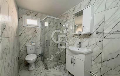 Kuşadası Merkezde Hem Yaşam Hem Gelir İçin İdeal Satılık 6+1 Villa Ve 2+1 Müştemilatı