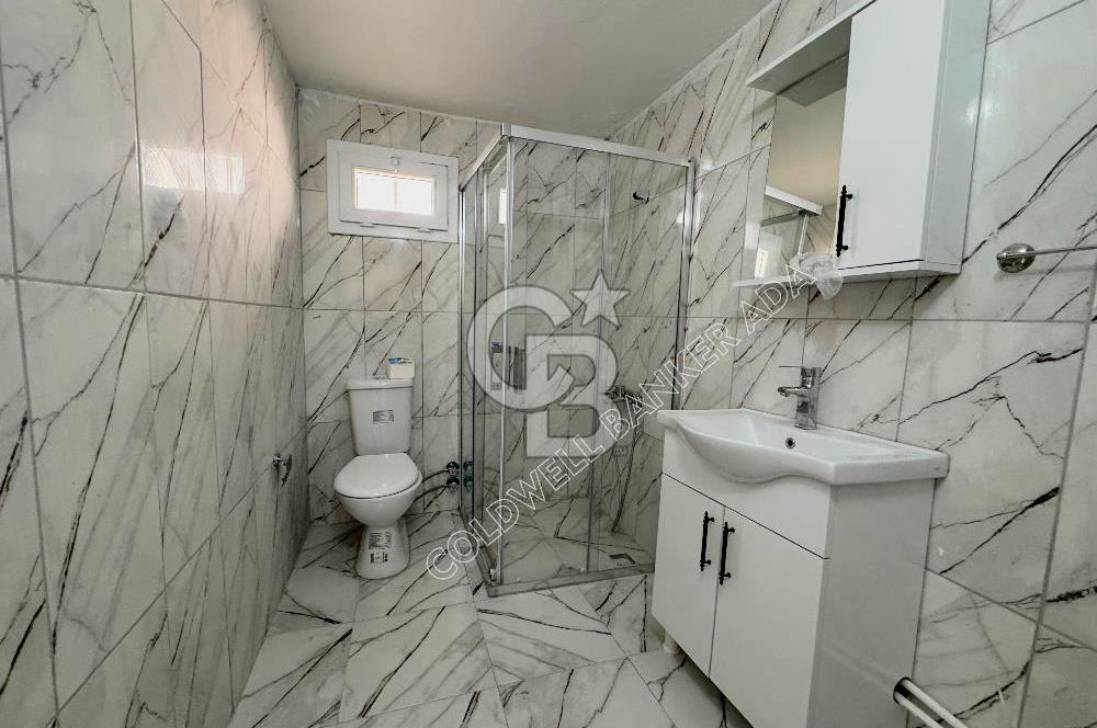 Kuşadası Merkezde Hem Yaşam Hem Gelir İçin İdeal Satılık 6+1 Villa Ve 2+1 Müştemilatı