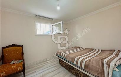 Kuşadası Merkezde Hem Yaşam Hem Gelir İçin İdeal Satılık 6+1 Villa Ve 2+1 Müştemilatı