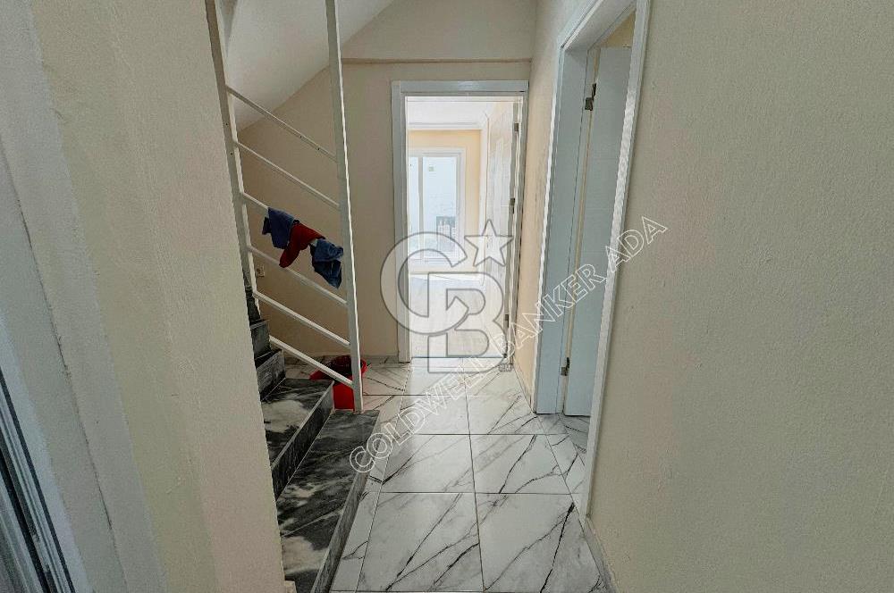 Kuşadası Merkezde Hem Yaşam Hem Gelir İçin İdeal Satılık 6+1 Villa Ve 2+1 Müştemilatı