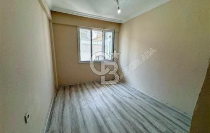 Kuşadası Merkezde Hem Yaşam Hem Gelir İçin İdeal Satılık 6+1 Villa Ve 2+1 Müştemilatı