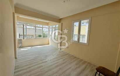 Kuşadası Merkezde Hem Yaşam Hem Gelir İçin İdeal Satılık 6+1 Villa Ve 2+1 Müştemilatı