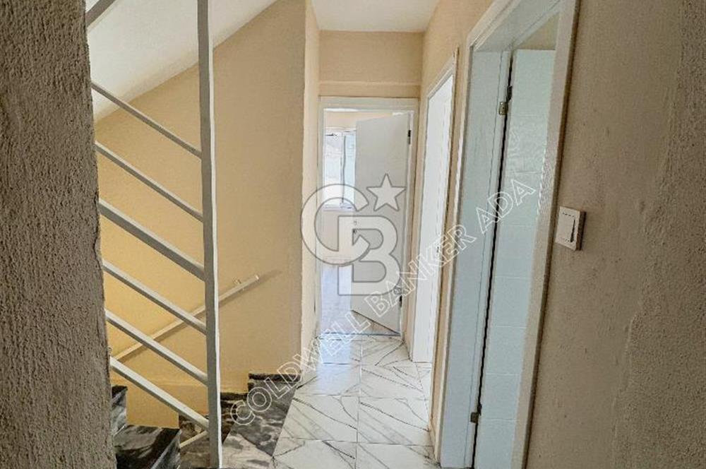Kuşadası Merkezde Hem Yaşam Hem Gelir İçin İdeal Satılık 6+1 Villa Ve 2+1 Müştemilatı