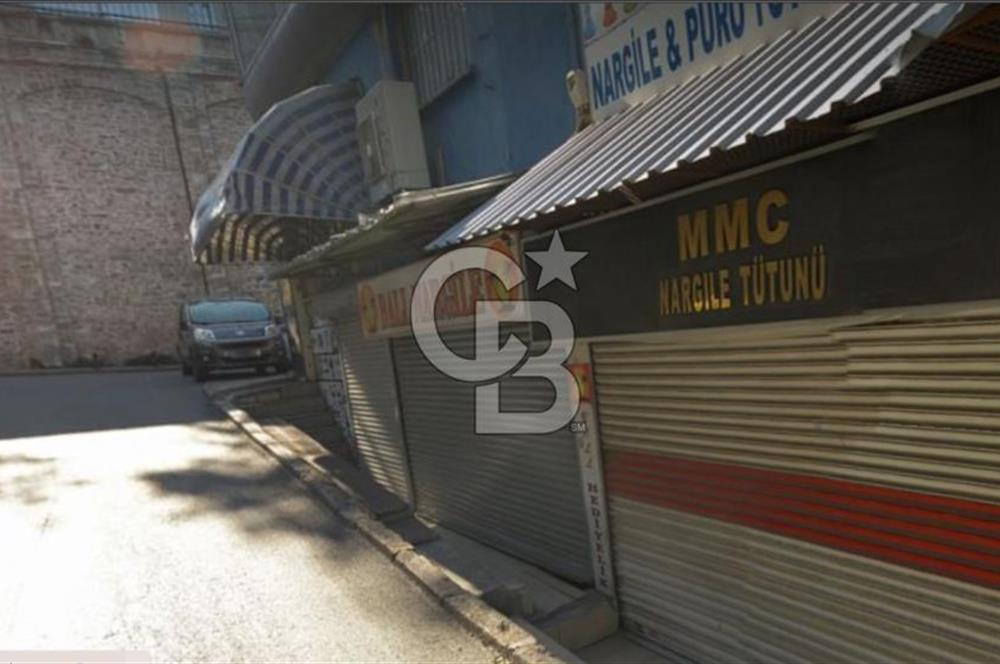 EMİNÖNÜ MERCAN' DA 30M2, KİRACISIZ SATILIK DÜKKAN