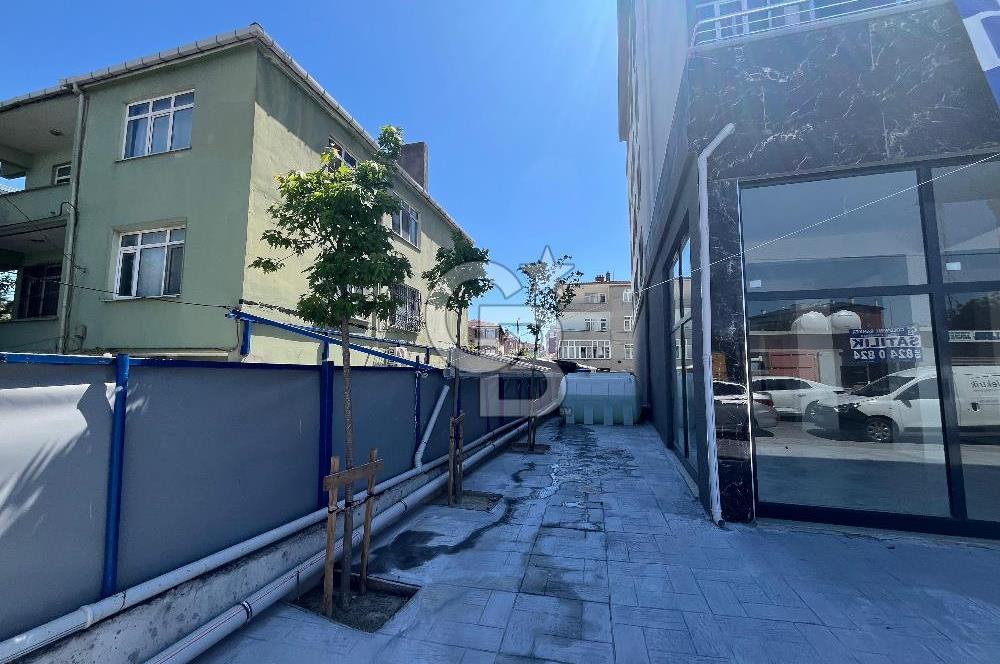 HADIMKÖY ŞEYH ŞAMİL CADDESİNDE SIFIR BİNADA KİRALIK 207m² DÜKKAN