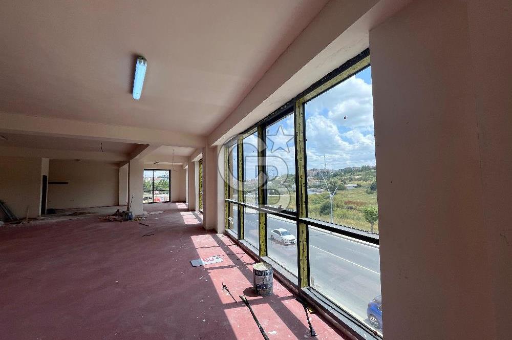 HADIMKÖY 899 M² CADDE ÜZERİ 5 KATLI KİRALIK PLAZA