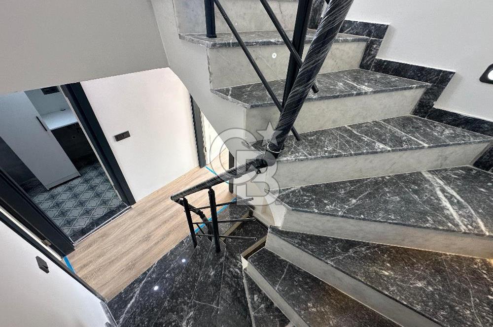 GÜZELBAHÇE ATATÜRK DENİZ MANZARALI TERASLI 3+1 285 M2  SATILIK VİLLA