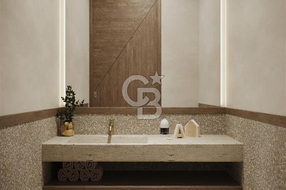 Çeşme Ayasaranda Denize Sıfır Satılık Daire