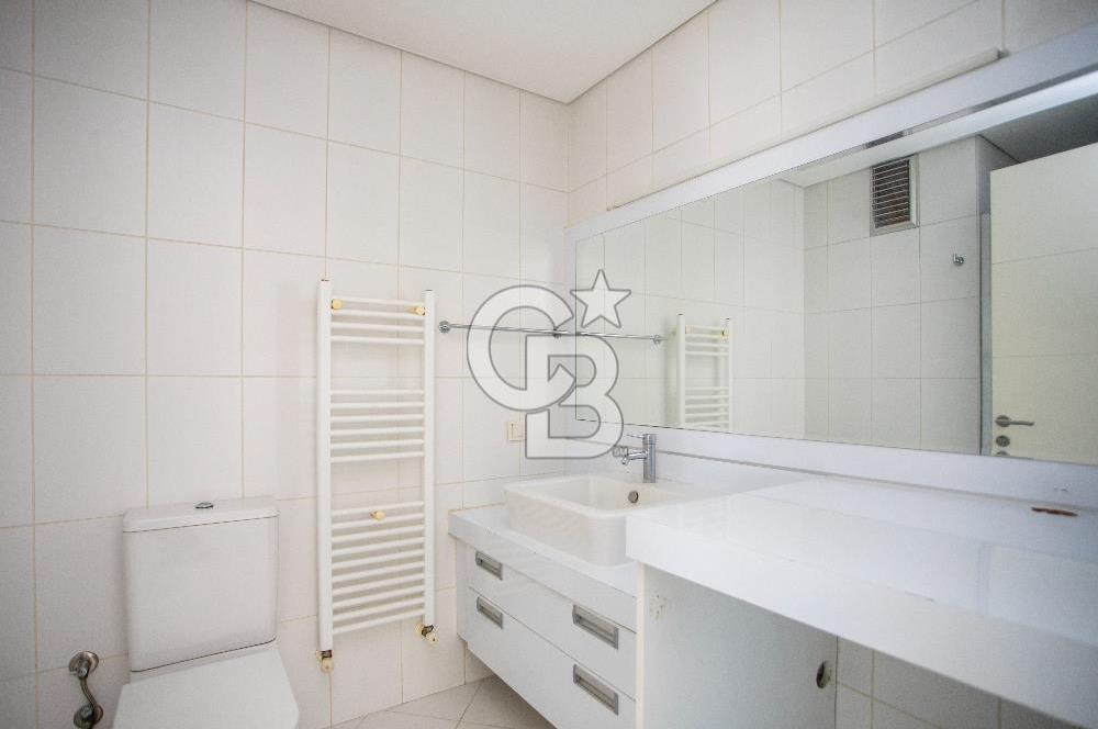 Karşıyaka Soyak Siesta Sitesinde Satılık 2+1 C Tip Daire