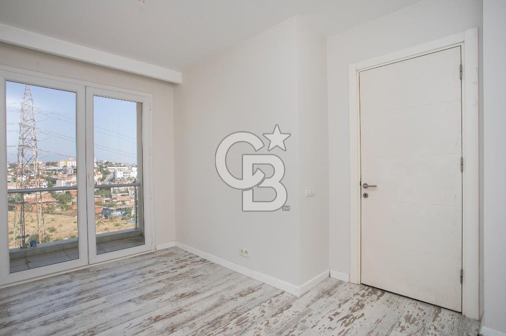 Karşıyaka Soyak Siesta Sitesinde Satılık 2+1 C Tip Daire