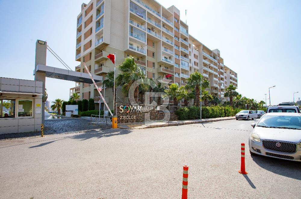 Karşıyaka Soyak Siesta Sitesinde Satılık 2+1 C Tip Daire