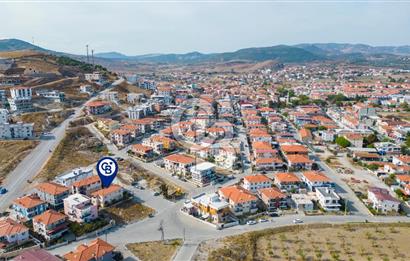 Foça Kazım Dirik Mah. Satılık 1+1 Daire