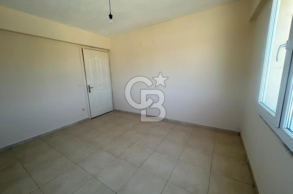Foça Kazım Dirik Mahallesinde 1+1 Kiralık Daire