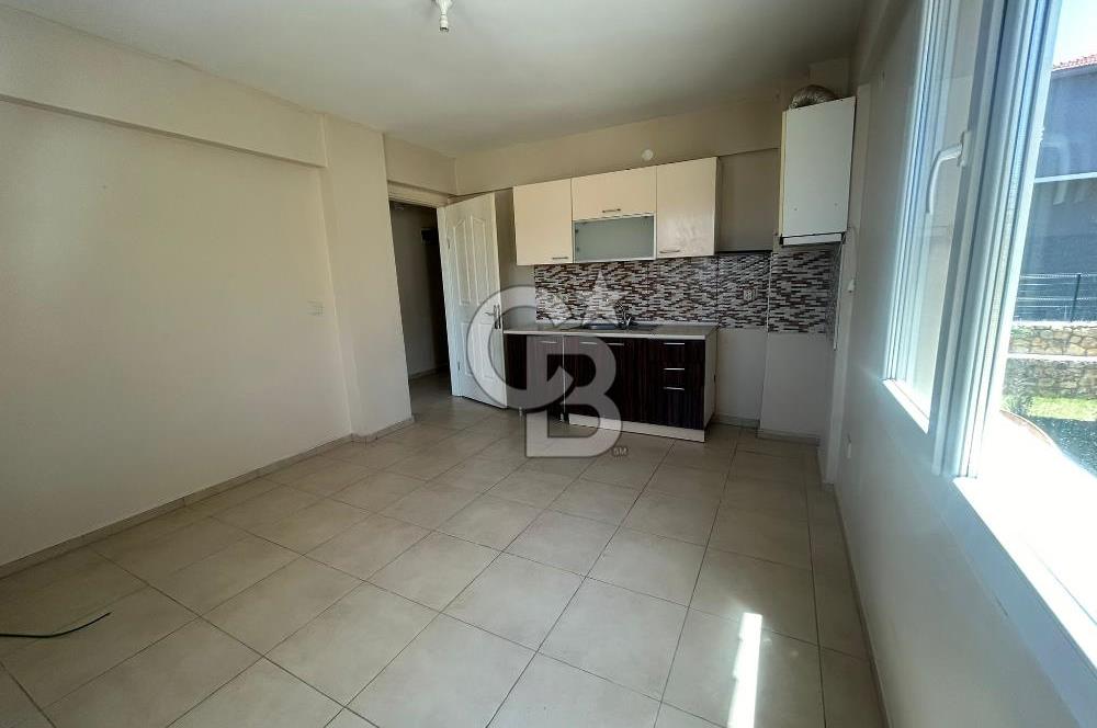 Foça Kazım Dirik Mahallesinde 1+1 Kiralık Daire