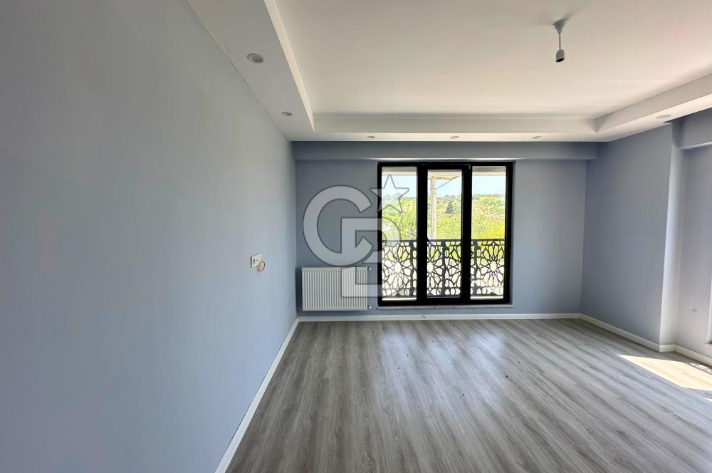 Çanakkale Lapseki Yeni ve Nezih Binada Geniş Balkonlu 3+1 Daire