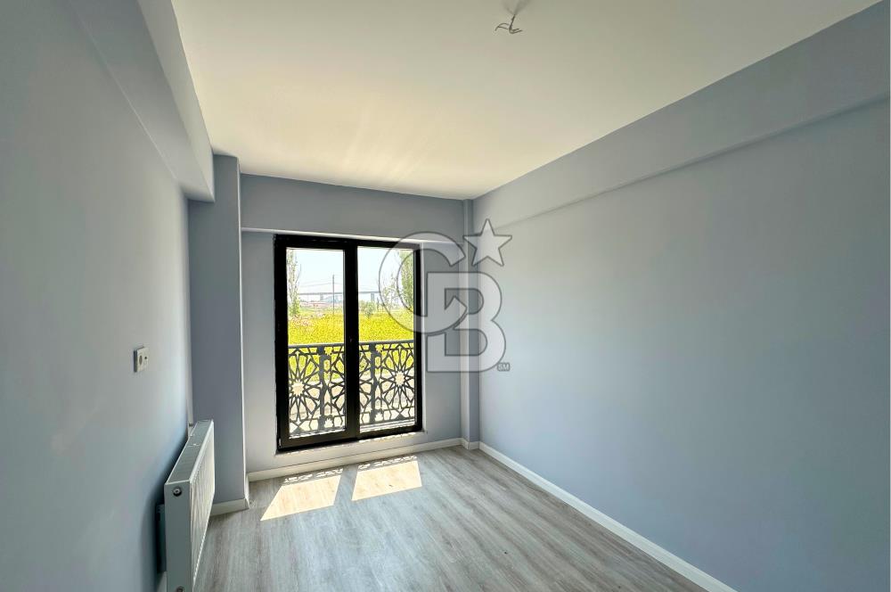 Çanakkale Lapseki Yeni ve Nezih Binada Geniş Balkonlu 3+1 Daire