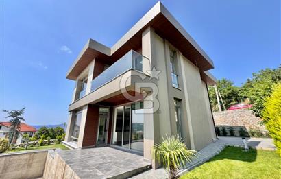 CB ENVOY |Başiskele'nin Kalbinde Müstakil Havuzlu 4+1 Lüks Villa