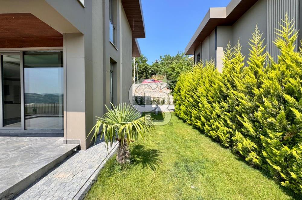 CB ENVOY |Başiskele'nin Kalbinde Müstakil Havuzlu 4+1 Lüks Villa