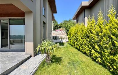 CB ENVOY |Başiskele'nin Kalbinde Müstakil Havuzlu 4+1 Lüks Villa