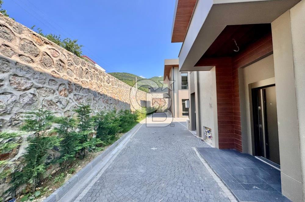 CB ENVOY |Başiskele'nin Kalbinde Müstakil Havuzlu 4+1 Lüks Villa