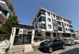 EDREMİT ALTINKUM’DA YATIRIMLIK 2+1  SATILIK DAİRE AYRI MUTFAKLI , DOĞALGAZLI SİTE İÇİ 