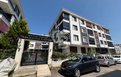 EDREMİT ALTINKUM’DA YATIRIMLIK 2+1  SATILIK DAİRE AYRI MUTFAKLI , DOĞALGAZLI SİTE İÇİ 