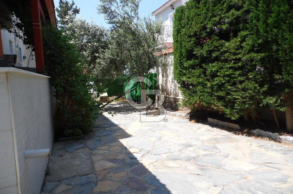 URLA İLTUR SİTESİN'DE 3+1 FIRSAT VİLLA