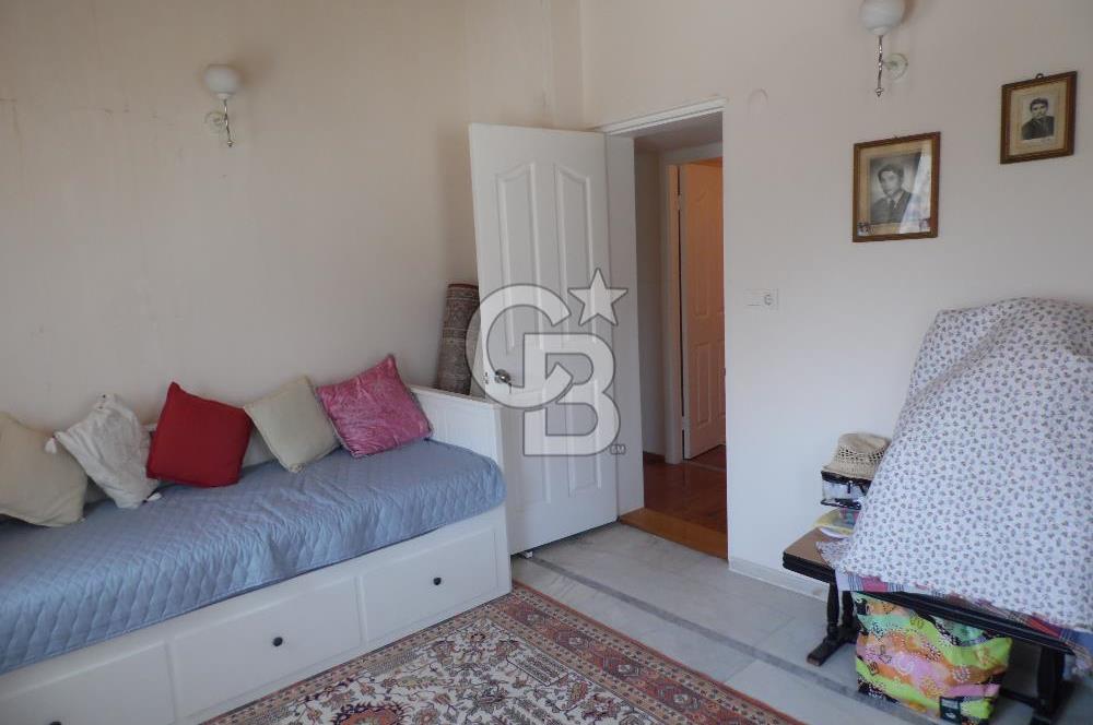 URLA İLTUR SİTESİN'DE 3+1 FIRSAT VİLLA