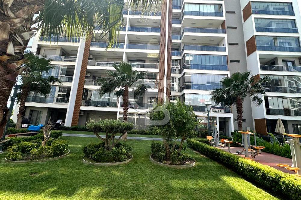 ATAŞEHİR MODERN 3 SİTESİNDE SATILIK 2+1 DAİRE