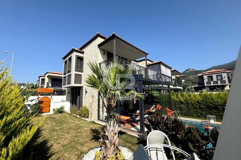 Güzelçamlı’da Denize Yürüme Mesafesinde Özel Havuzlu Müstakil Dubleks Villa!