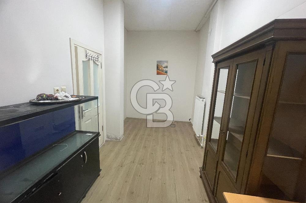 Kısıklı' da, Mağaza, Depo benzeri işlere uygun 120 m2 Dükkan