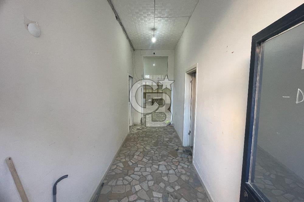 Kısıklı' da, Mağaza, Depo benzeri işlere uygun 120 m2 Dükkan