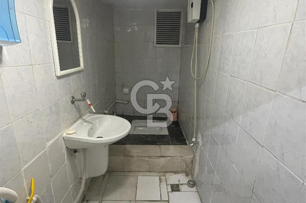 Kısıklı' da, Mağaza, Depo benzeri işlere uygun 120 m2 Dükkan