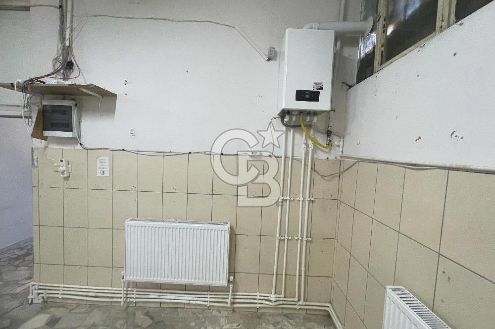 Kısıklı' da, Mağaza, Depo benzeri işlere uygun 120 m2 Dükkan