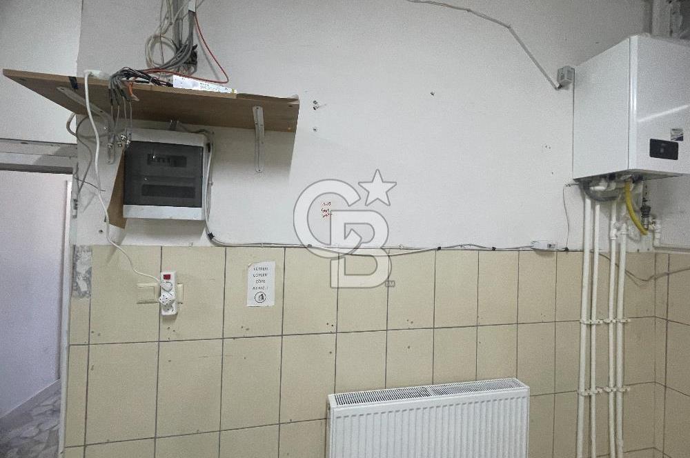Kısıklı' da, Mağaza, Depo benzeri işlere uygun 120 m2 Dükkan