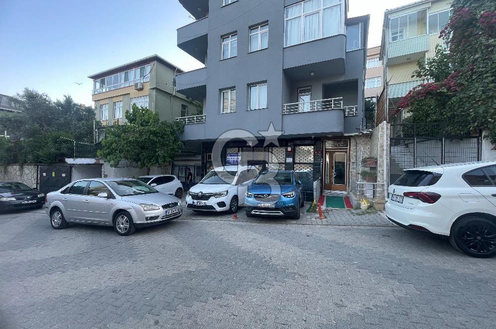 Kısıklı' da, Mağaza, Depo benzeri işlere uygun 120 m2 Dükkan