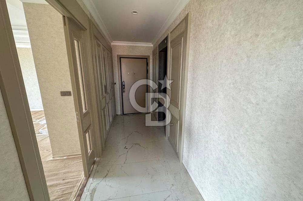 Zeytinburnu Flores Konaklarında 3,5+1  Satılık Daire