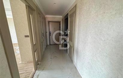 Zeytinburnu Flores Konaklarında 3,5+1  Satılık Daire